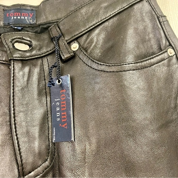 NWT Tommy Hilfiger 100% Leather Mid rise boot cut Black Pants size 5 Y2K - Picture 5 of 10